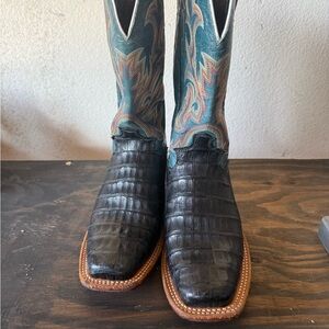 Justin women’s caiman Western Boots